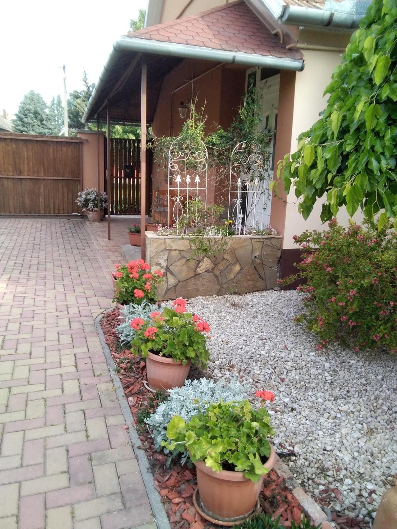 Harsfa Apartman Makó Exterior foto